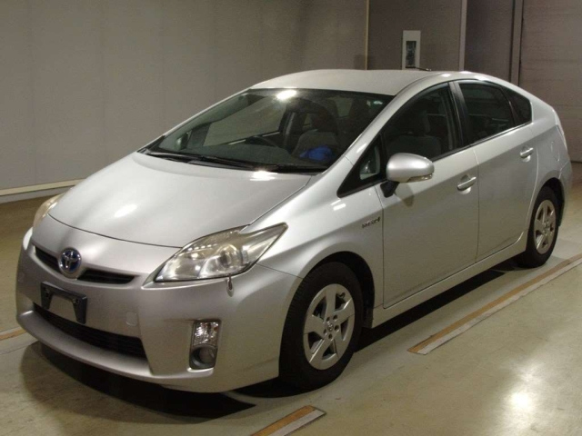 TOYOTA PRIUS 2011