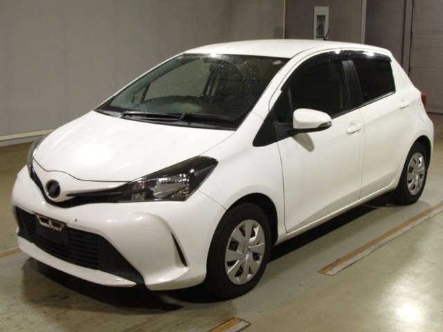 TOYOTA VITZ 2016