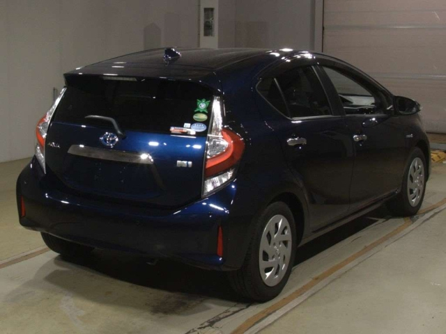TOYOTA AQUA 2018