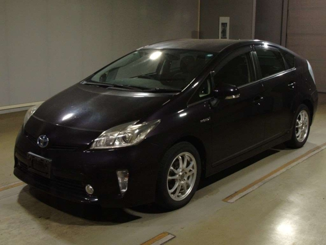TOYOTA PRIUS 2015