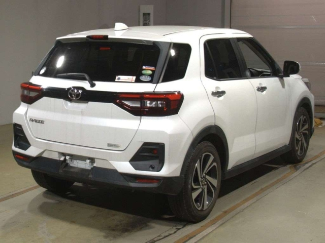 TOYOTA RAIZE 2020