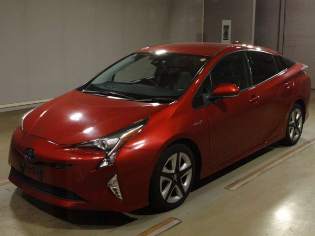TOYOTA PRIUS 2016