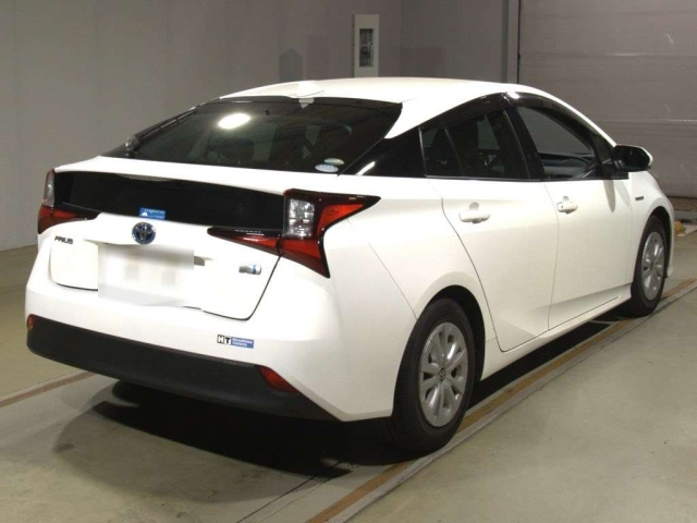 TOYOTA PRIUS 2019