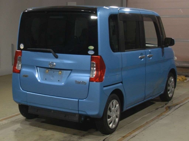 DAIHATSU TANTO 2014