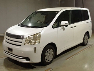 TOYOTA NOAH 2009