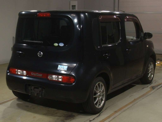 NISSAN CUBE 2010
