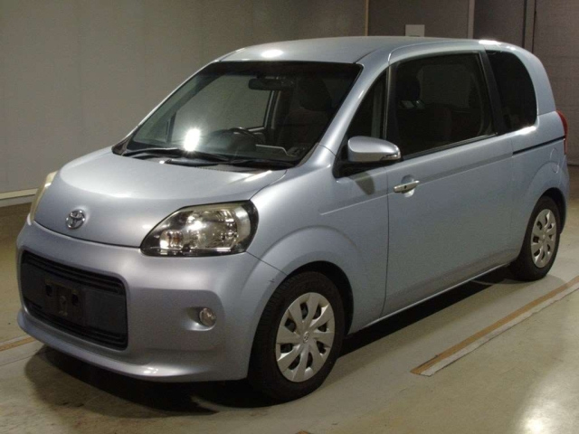 TOYOTA PORTE 2012