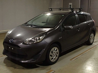 TOYOTA AQUA 2018