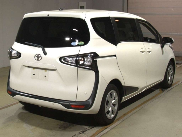 TOYOTA SIENTA 2019
