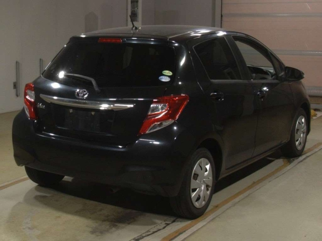 TOYOTA VITZ 2014