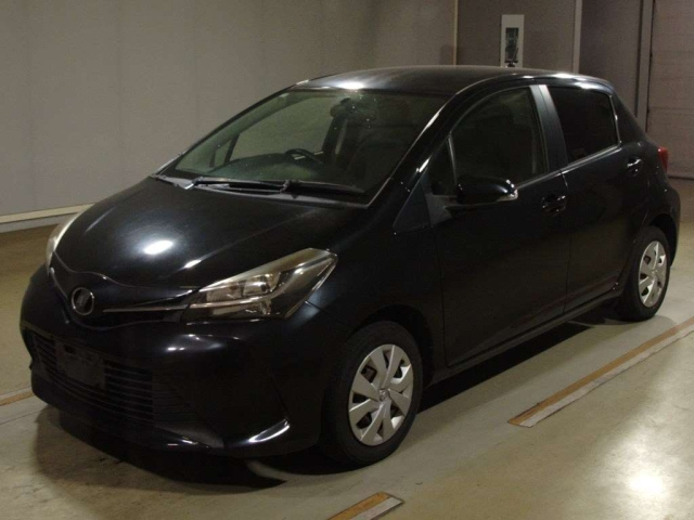 TOYOTA VITZ 2014