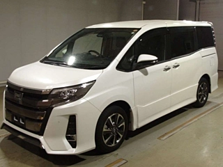 TOYOTA NOAH 2019