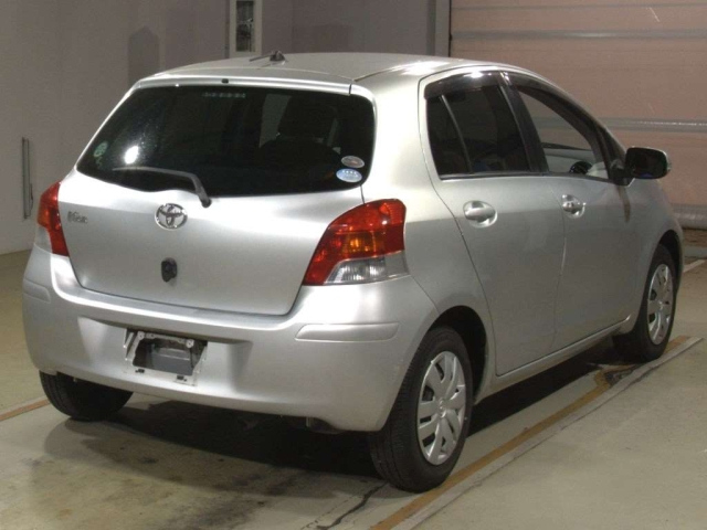 TOYOTA VITZ 2009