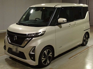NISSAN ROOX 2023