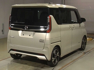 NISSAN ROOX 2023