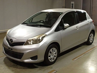 TOYOTA VITZ 2012