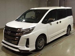 TOYOTA NOAH 2021