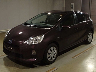 TOYOTA AQUA 2014