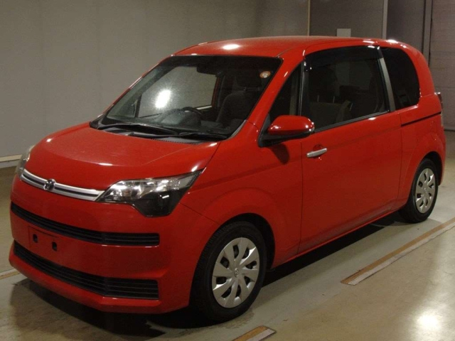 TOYOTA SPADE 2016