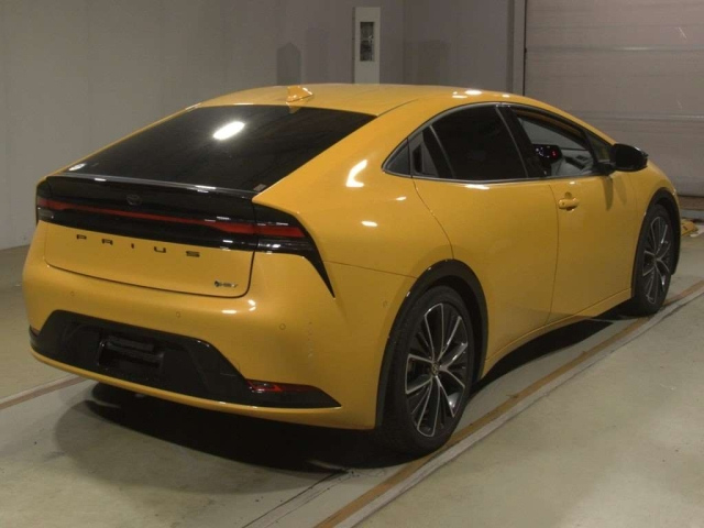 TOYOTA PRIUS 2024