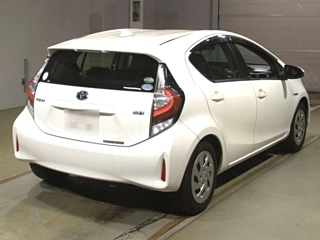 TOYOTA AQUA 2018