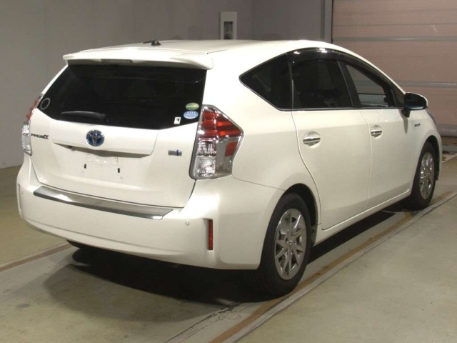 TOYOTA PRIUS ALPHA 2018