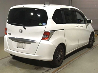 HONDA FREED 2015