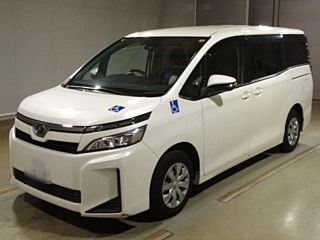 TOYOTA VOXY 2020