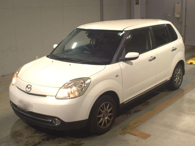 MAZDA VERISA 2013