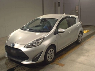TOYOTA AQUA 2019