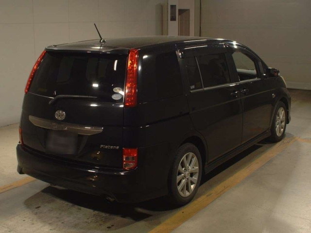 TOYOTA ISIS 2008