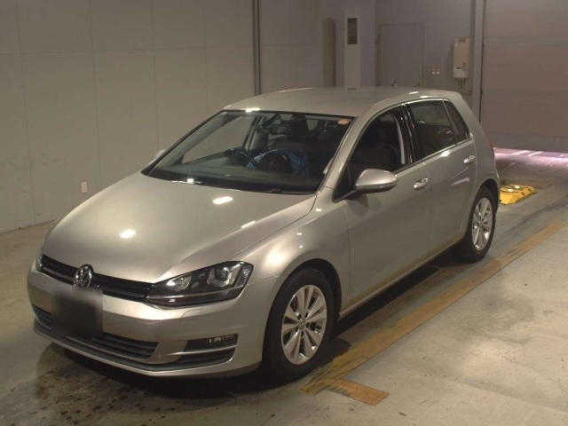 VOLKSWAGEN GOLF 2015