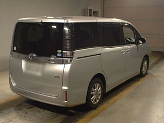 TOYOTA VOXY 2020
