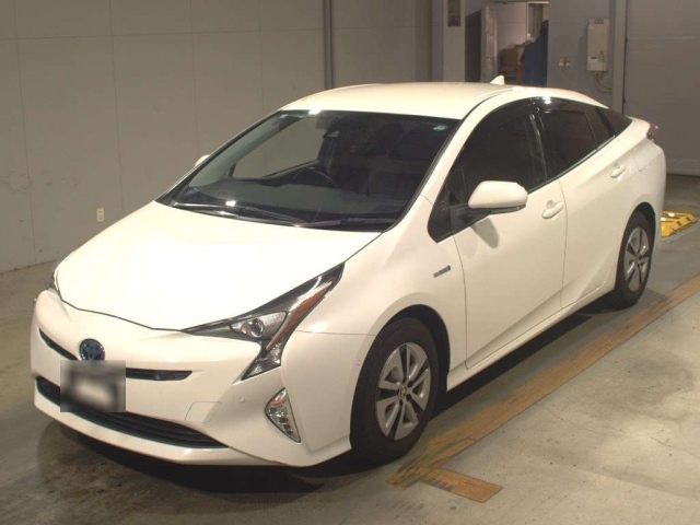 TOYOTA PRIUS 2018