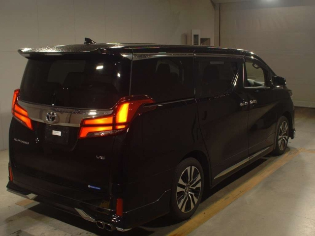 TOYOTA ALPHARD 2022