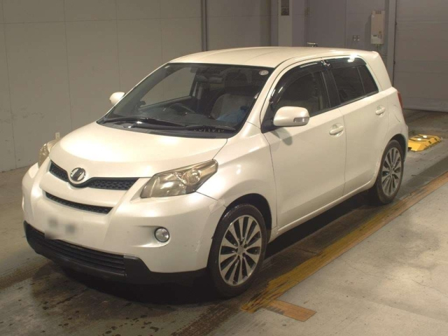 TOYOTA IST 2008