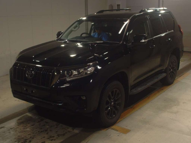 TOYOTA LAND CRUISER PRADO 2021