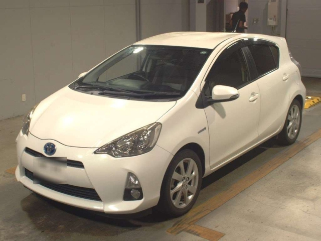 TOYOTA AQUA 2014