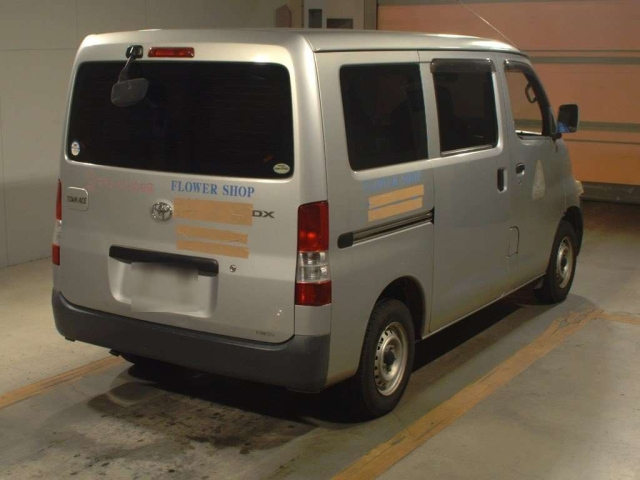 TOYOTA TOWN ACE VAN 2010