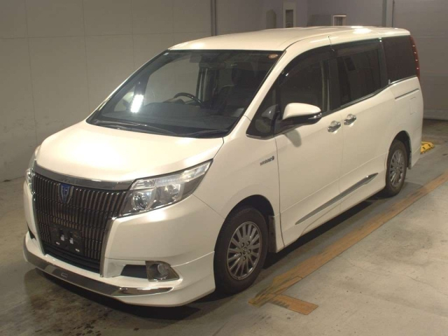 TOYOTA ESQUIRE 2015