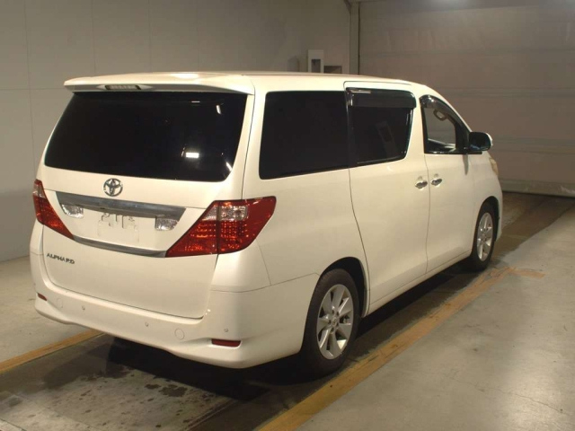 TOYOTA ALPHARD 2010