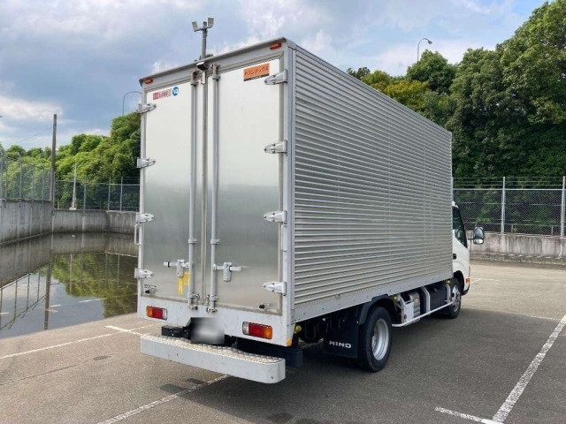 HINO DUTRO 2022