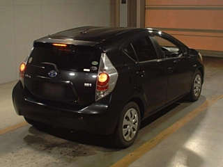 TOYOTA AQUA 2013
