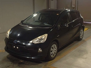 TOYOTA AQUA 2013