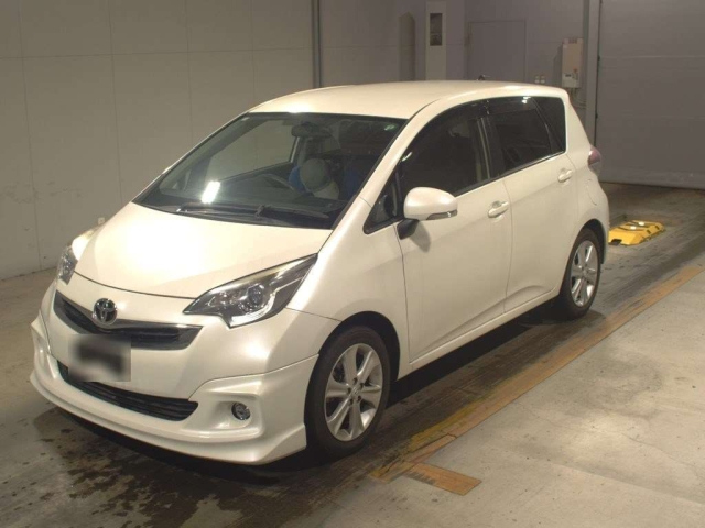 TOYOTA RACTIS 2016