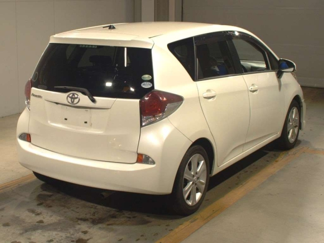 TOYOTA RACTIS 2016