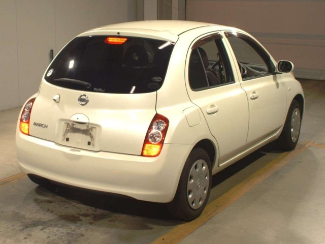 NISSAN MARCH 2010