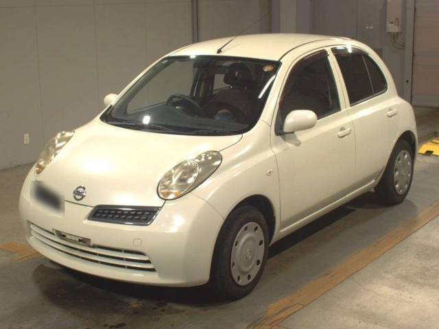 NISSAN MARCH 2010