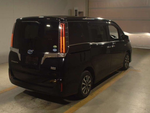 TOYOTA ESQUIRE 2020