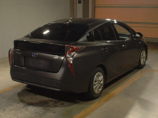 TOYOTA PRIUS 2016